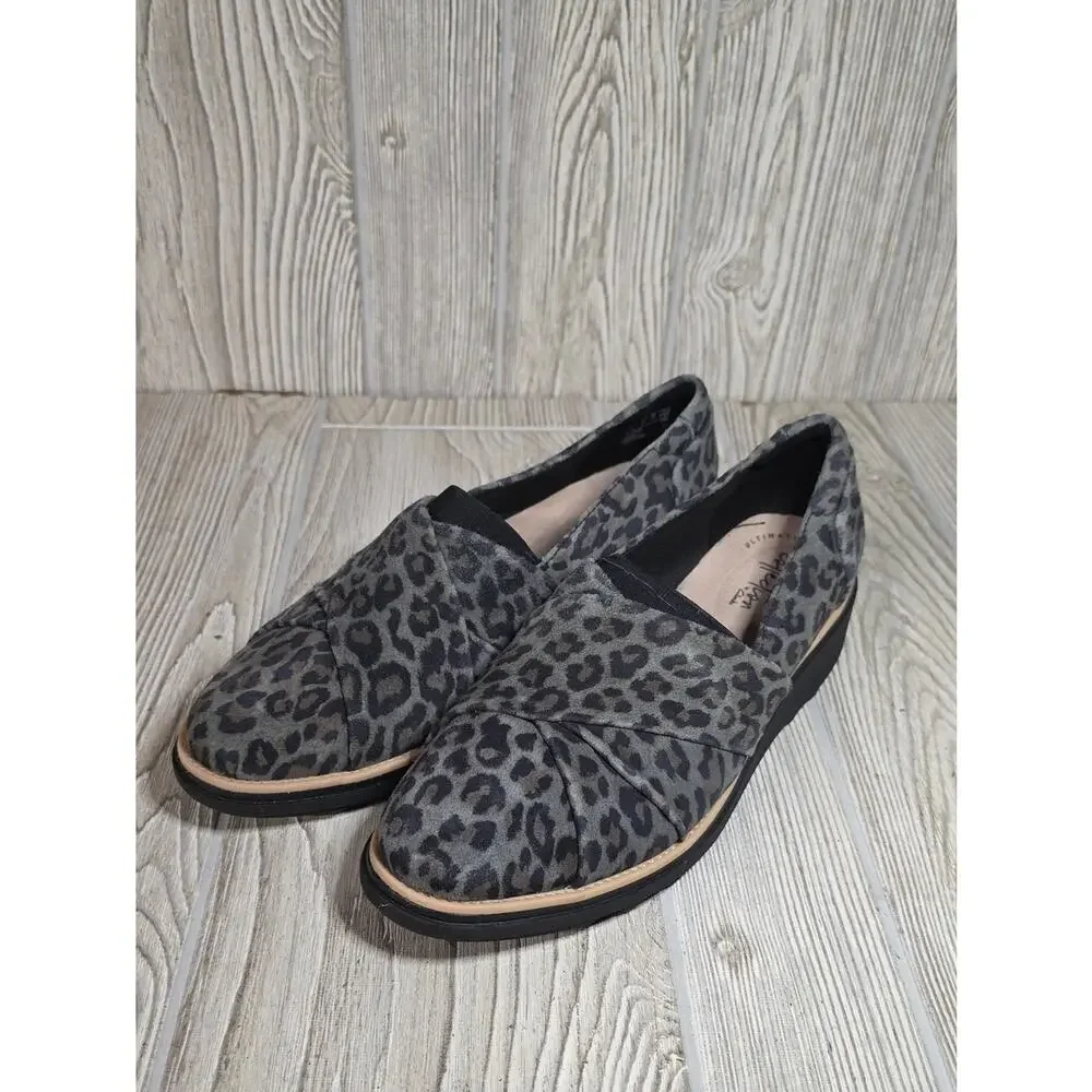 Clarks Sharon Form Grey Leopard Print Loafers Womens Size 8